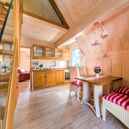 Апартаменты Mountain Getaway Mohrenbach